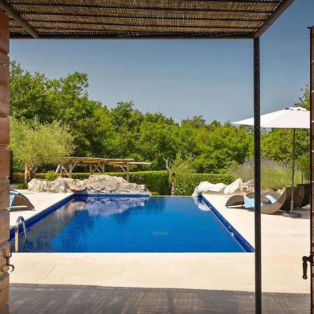 Vila Rustic Nonna Lucia With Pool In *