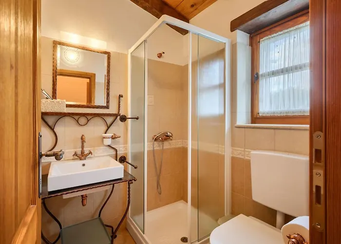 Rustic Nonna Lucia With Pool In Groznjan