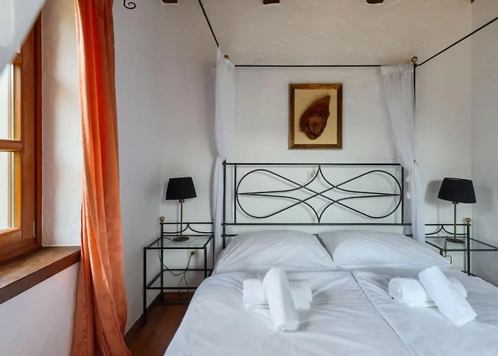 Rustic Nonna Lucia With Pool In Groznjan Grožnjan