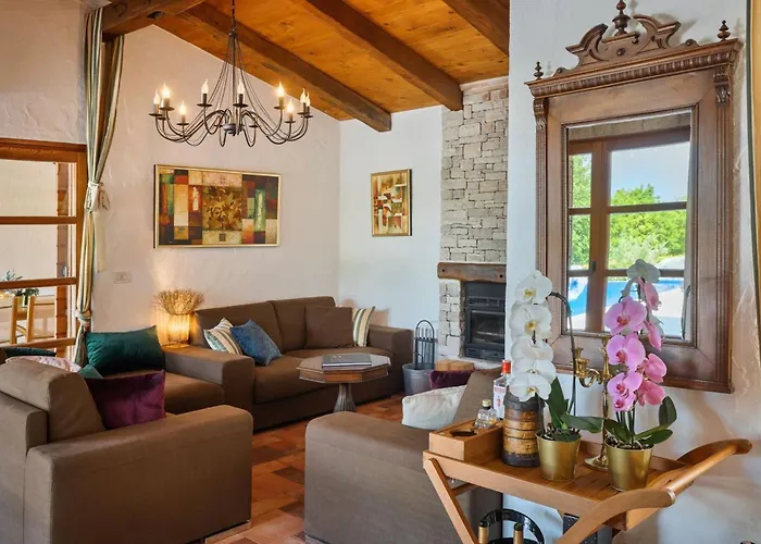 Rustic Nonna Lucia With Pool In Groznjan Villa *