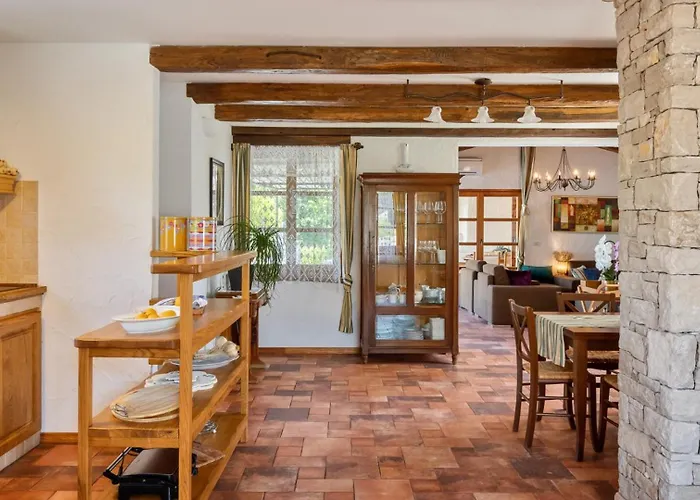 Rustic Nonna Lucia With Pool In Vila Groznjan