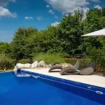 Rustic Nonna Lucia With Pool In