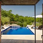 Villa Rustic Nonna Lucia With Pool In *