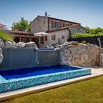 Villa Rustic Nonna Lucia With Pool In