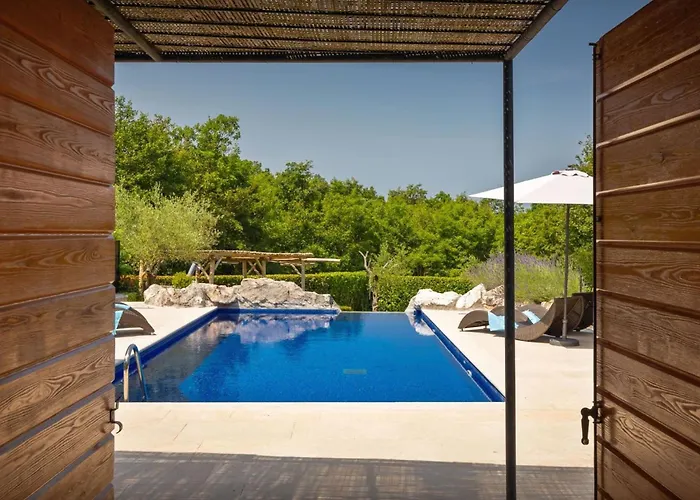빌라 Rustic Nonna Lucia With Pool In Groznjan *